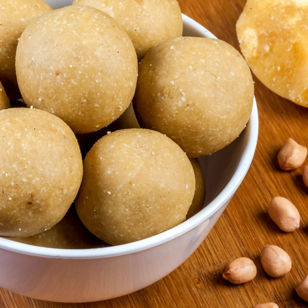Homemade Groundnut Wonders: Made from immersive traditional recipe like Groundnuts and Jaggery to relish the eccentric same old traditional taste. 
tredyfoods.com/products/groun… #tredy #tredyfoods #groundnutladdoo #homemadesweet #healthyladdoo #groundnutwonder