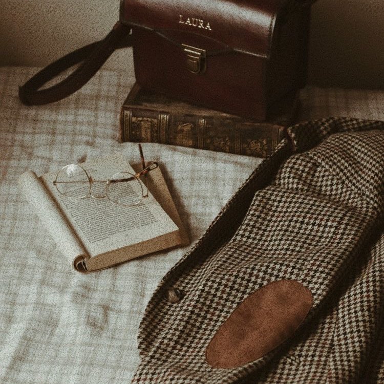 phoenixthatfell's tweet image. “𝐘𝐨𝐮 𝐜𝐚𝐧 𝐝𝐨 𝐞𝐯𝐞𝐫𝐲𝐭𝐡𝐢𝐧𝐠 𝐫𝐢𝐠𝐡𝐭 𝐚𝐧𝐝 𝐬𝐭𝐢𝐥𝐥 𝐟𝐞𝐞𝐥 𝐨𝐮𝐭 𝐨𝐟 𝐩𝐥𝐚𝐜𝐞.”

   ᴾᵉⁿⁿᵉᵈ ᵇʸ #smolsammy.