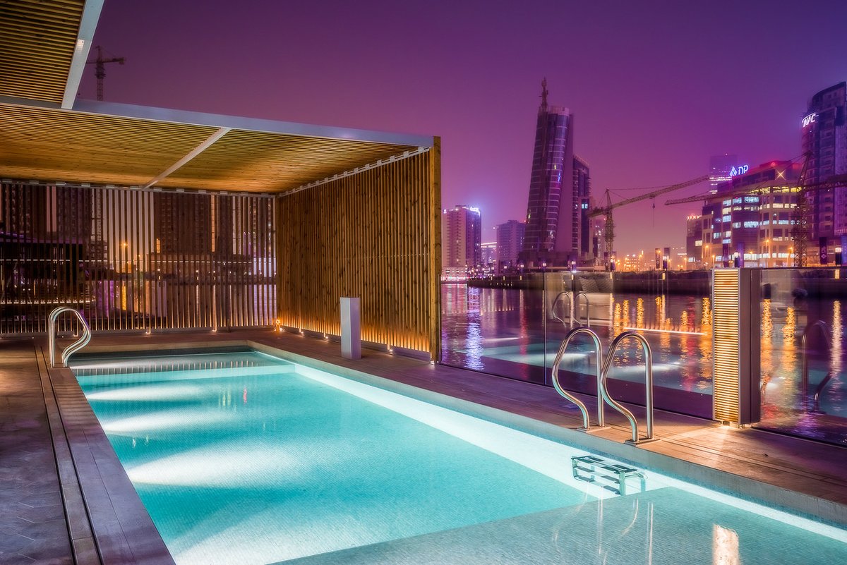 admaresglobal's tweet photo. Did you know that floating villas in Dubai Canal built by ADMARES are also equipped with their own pools?#admares #realestateonwater #floatingvillas #luxuryliving #futureliving #floatinghousing #offsitemanufacturing #pool #allofarchitecture #overwaterpool #floatingpool https://t.co/kkcGwHlw28