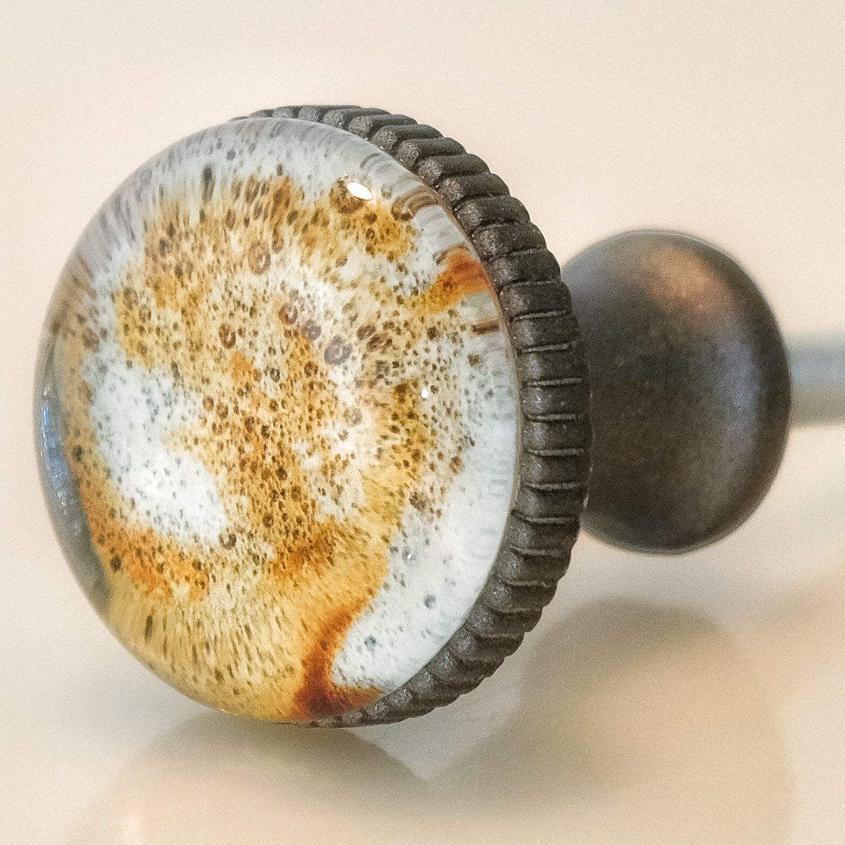 Charlestonknob's tweet photo. Charleston Knobs have the personality your home deserves #charlestonknobcompany #coffee #latte #latteart #starbucks #barista #knobsandpulls #home #interior #design #decor #homedesign #homesweethome #handmade #architecture #homedecoration #vintage #interiordesigner #cafe https://t.co/rzefekku14