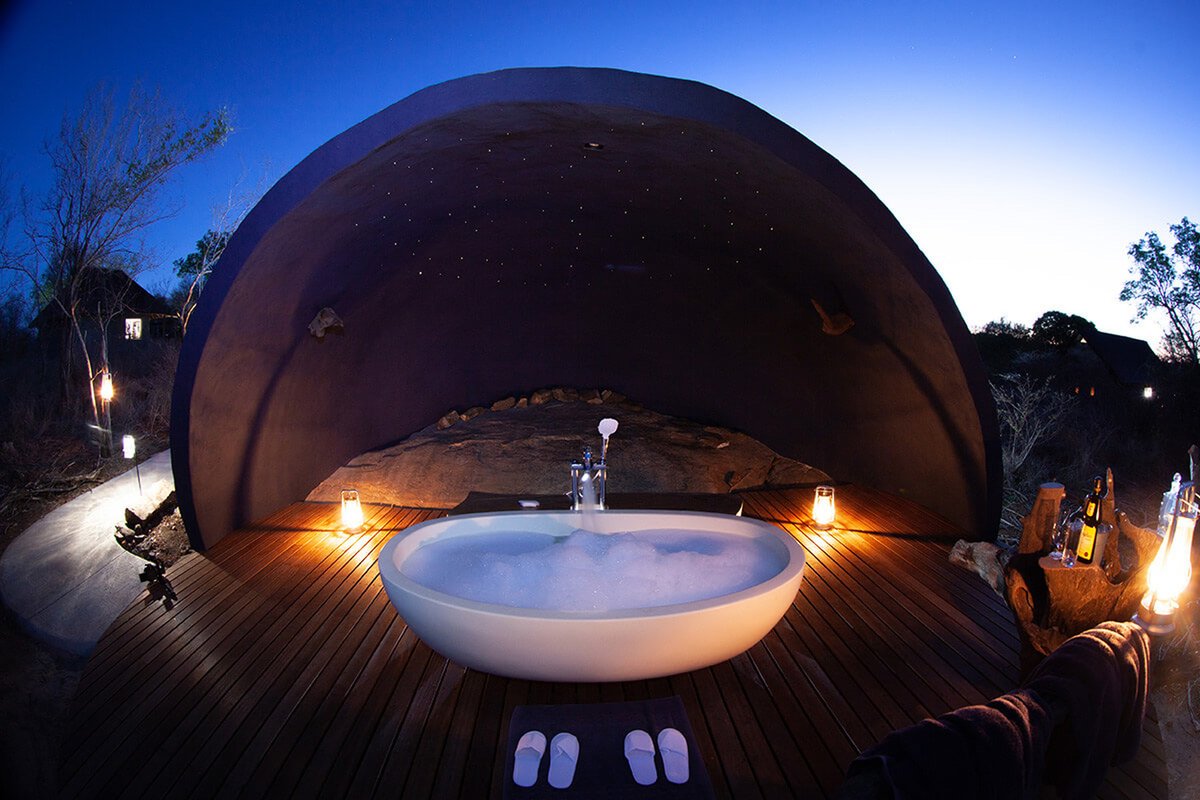 CampGaronga's tweet photo. Beautiful bath tubs of Garonga! 

https://t.co/sYtyUyIe6x

#BushBath #StarBath #LuxurySafari #SafariForTheSoul #Relax #Unwind #Bubbles #Soak #OutsideBath #LuxuryTravel #Honeymoon #SafariMoon #GarongaSafariCompany #Romance https://t.co/0wLLDmLC9W