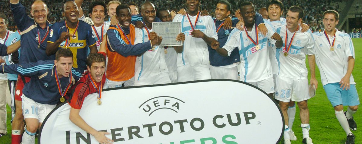 IntertotoCup's tweet photo. Marseille would win that game 5-1, winning the tie 5-3 on aggregate after a first-leg loss. Ribéry, on the far right of this celebration photo, finished the tournament with 2 goals in 5 games. Marseille were one of 3 co-winners for that year's event, along with @RCLens and @HSV. https://t.co/YYC24FtwUP
