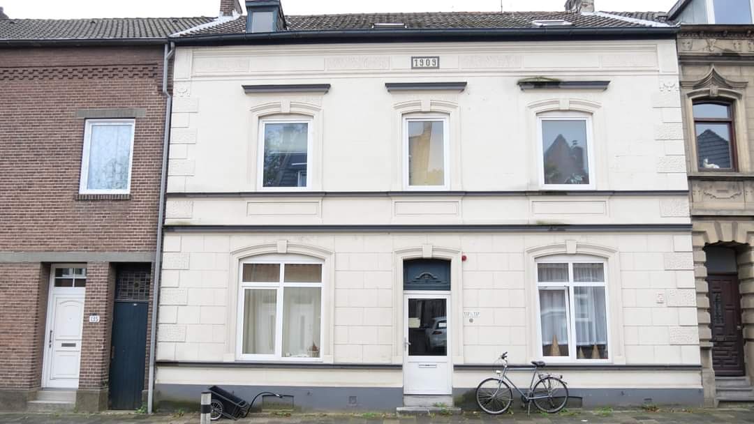 Op 24 oktober 2020 vanaf 14.00 uur ging er een nieuw project live aan de Drievogelstraat 137, 137 A B C D te Kerkrade. Binnen 2 dagen staat de teller op 77% 👏. Heb je interesse om te investeren, check: bit.ly/35A1Pvf
☎️ 030-7400035
#SamenInGeld #investeren #crowdfunding