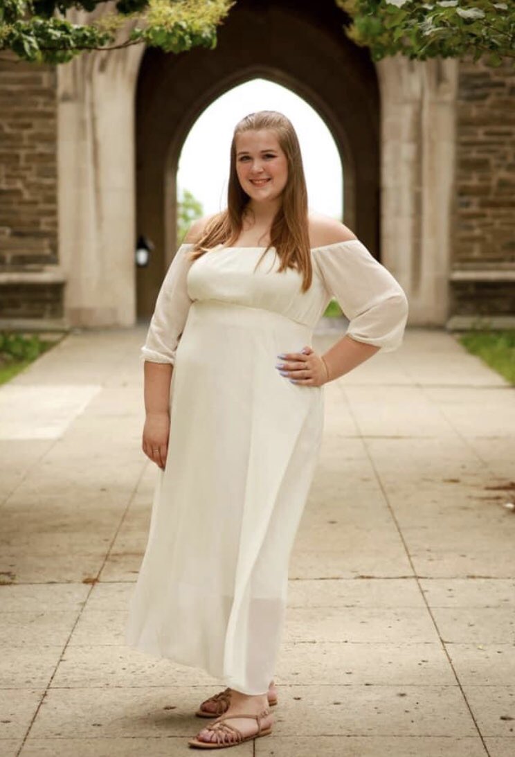 2021_Waterloo's tweet photo. Senior Picture SNEAK PEEK 👀 https://t.co/PLrBsLV840