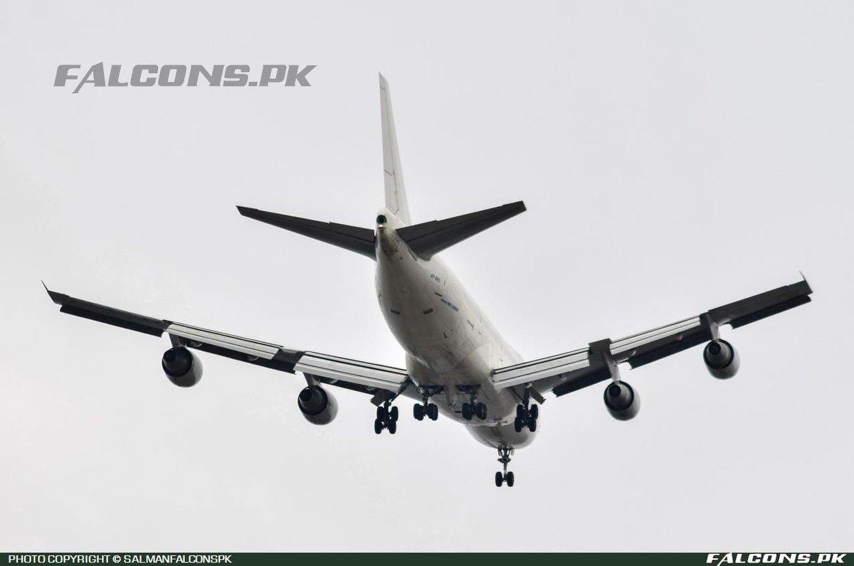 SalmanFalconsPK's tweet photo. #RayyanAir Boeing 747-281B(SF), Reg: AP-BKS
Photo link: https://t.co/hu9LNpVYMQ
#Boeing747 #APBKS #Islamabad #Pakistan #Aviation #PlanePhotos #PlaneSpotters #PlanesSpotting #AviationPhotography #FalconsSpotters https://t.co/qVIWynzQuG