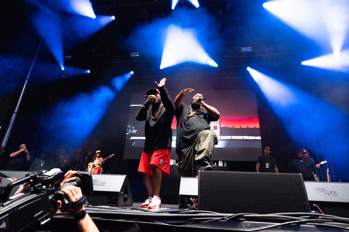 Rival Entertainment (@rivalent) on Twitter photo About last night 🥵 there are so many people to thank for making #BigNightOutATL a success! Let’s start with the start studded list of special guests last night ✨
🙏🙏🙏🙏🙏
<a href="/BigBoi/">Big Boi</a> <a href="/KillerMike/">Killer Mike</a> <a href="/CeeLoGreen/">CeeLo Green</a> <a href="/goodiemob/">Goodie Mob</a> <a href="/Phantogram/">PHANTOGRAM</a> <a href="/BigGrams/">Big Grams</a> <a href="/sleepybrownatl/">Sleepy Brown</a> <a href="/kneelnrey/">Kneel’n Rey</a> <a href="/KawanPrather/">KPTheGreat</a> About last night 🥵 there are so many people to thank for making #BigNightOutATL a success! Let’s start with the start studded list of special guests last night ✨
🙏🙏🙏🙏🙏
<a href="/BigBoi/">Big Boi</a> <a href="/KillerMike/">Killer Mike</a> <a href="/CeeLoGreen/">CeeLo Green</a> <a href="/goodiemob/">Goodie Mob</a> <a href="/Phantogram/">PHANTOGRAM</a> <a href="/BigGrams/">Big Grams</a> <a href="/sleepybrownatl/">Sleepy Brown</a> <a href="/kneelnrey/">Kneel’n Rey</a> <a href="/KawanPrather/">KPTheGreat</a>