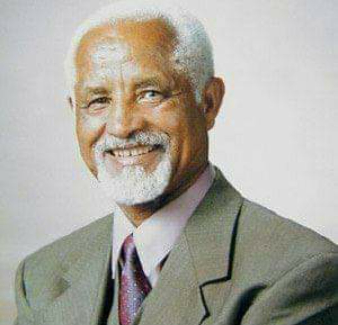 BeyeneTeborne's tweet photo. ዛሬ የኢትዮጵያ ስነ ጥበብ ታላቅ ልጇን አጣች። 
ነፍስ ይማር ሻምበል ለማ ጉያ።
ሰዓሊ ሻምበል ለማ ጉያ በ1921ዓ/ም ነሐሴ 12 ቀን ከደብረዘይት (ቢሾፍቱ) 7 ኪ/ሜ በምትርቀው  ድሎ በምትባል መንደር ነበር የተወለዱት። https://t.co/CHXUTTcU4U