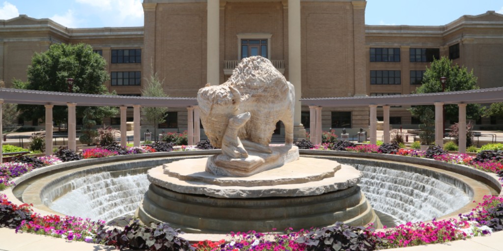 wtamu's tweet photo. Big news: WT's Merit Scholarship Program will increase the number of qualifying students and raise the amount given to up to $8,000 per student per year — potentially up to 84 percent in savings yearly! #WTAMU #GoBuffs #Scholarships 
https://t.co/Og9sg8yGRD https://t.co/LUVo8A9LUx