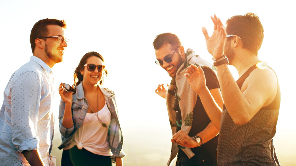 "A Day For Smiles" - positive and uplifting corporate music by Mixaund.
Free download: https://t.co/s7KGHBlRDV
#royaltyfreemusic #freemusic #vlogmusic #nocopyrightmusic #musicforvlogs #coprporate #happy #happymusic #commercial #commercialmusic #advertising #corporatemusic https://t.co/8jR8xHpDf0