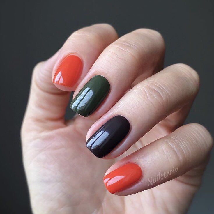 Can’t choose your favorite 786 fall color? Wear them all with this perfect skittle mani! 🍂🍁

Shades left to right: Valencia, Gaza, Aswan, Valencia 

 @nailsteria  #786cosmetics #halal #halalnails