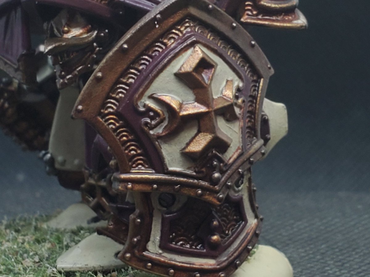 empryme's tweet photo. #Warjacks for #MiniatureMonday, eh @privateerpress ? No problem! One of my most recent jacks is the awesome #Indictor. I might be in the minority on this, but I believe the pronunciation for it is actually "in-dite-er."
#p3painters #p3paints #WARMACHINE https://t.co/YyhN4hWdq7