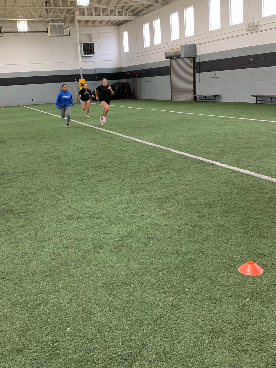 CiscoCollegeSB's tweet photo. Putting in that conditioning work today💪🏼🥎 https://t.co/p66jg4kKJi