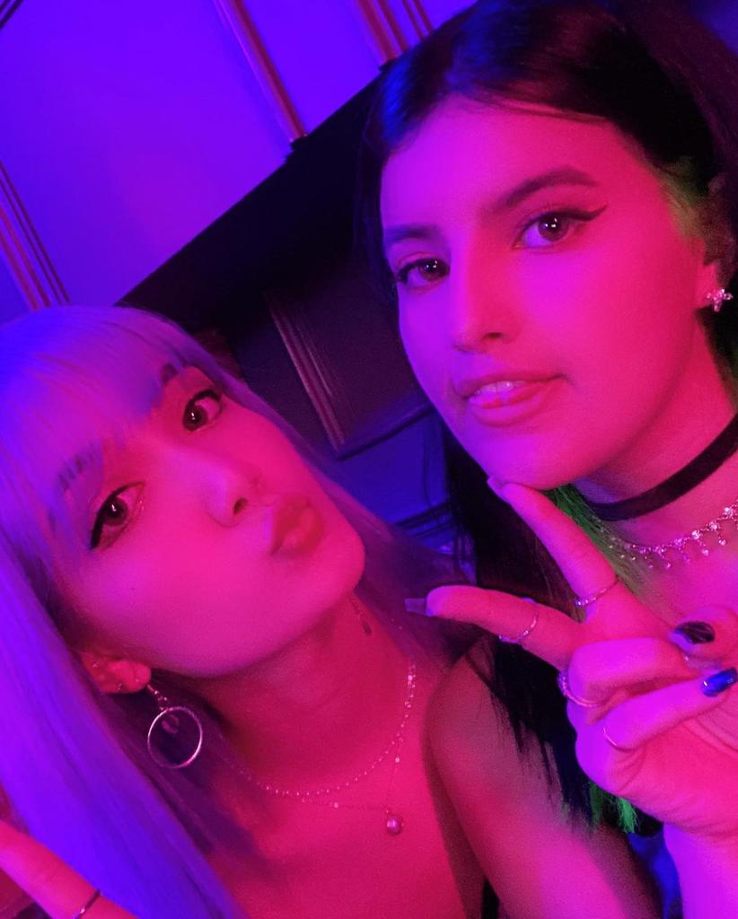 ATTILATAMOFFC's tweet image. [#KAACHILATAM 💚]
[Actualización de #니콜]

Nicole: Photo Magic detrás de escenas💚
¿Quién está emocionado por el lanzamiento? Yo soy 😳☺ [2]
@kaachiofficial 
#KAACHI #KAACHIKPOP #KPOP #Nicole