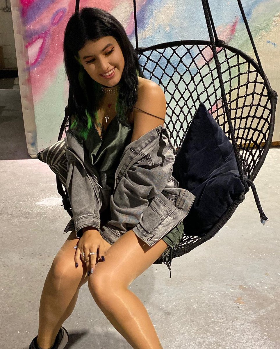 ATTILATAMOFFC's tweet image. [#KAACHILATAM 💚]
[Actualización de #니콜]

Nicole: Photo Magic detrás de escenas💚
¿Quién está emocionado por el lanzamiento? Yo soy 😳☺ [2]
@kaachiofficial 
#KAACHI #KAACHIKPOP #KPOP #Nicole