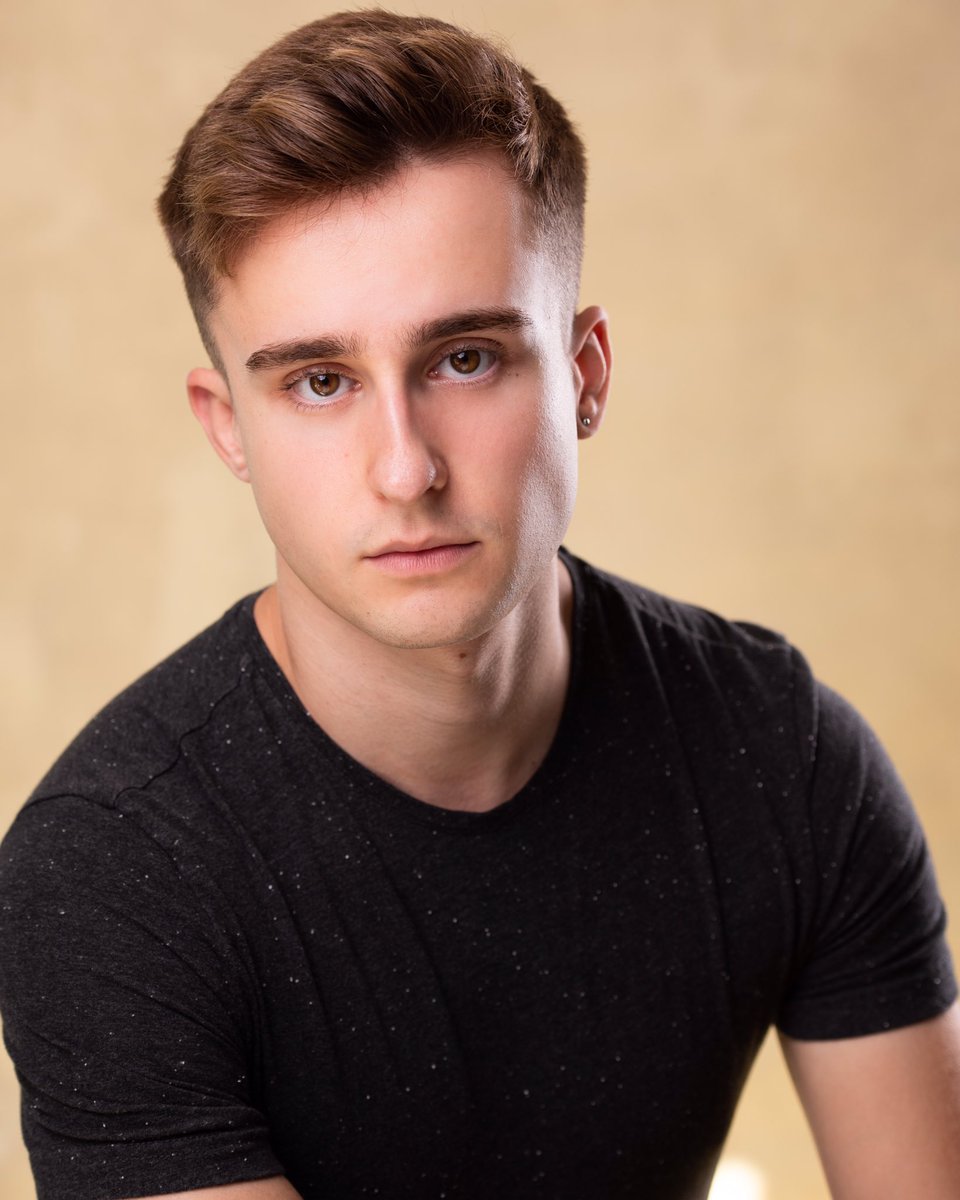 JoeyHendy's tweet photo. Today marks the beginning of week two for Trinity Laban’s first third year show of Snoopy! I’m so excited to be performing as ‘WOODSTOCK’, and can’t wait to see what else the rehearsal period has in store! #TL2020 https://t.co/vuWsLLtAEC