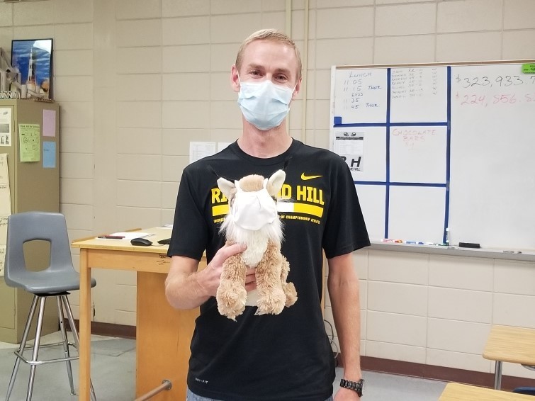 RichmondHill_HS's tweet photo. Wildcat Pride: Teacher Edition https://t.co/hkFruhnowZ https://t.co/48Nme8BmbC