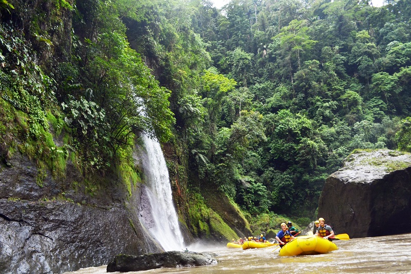 PureCAmerica's tweet photo. As of October 26th all local and foreign passengers who enter Costa Rica by air, are not required to present a RT-PCR diagnostic test with a negative result and as of November 1st enables its air border to all countries in the world.

https://t.co/SdtrDAsQPr https://t.co/XPTq02yg6m