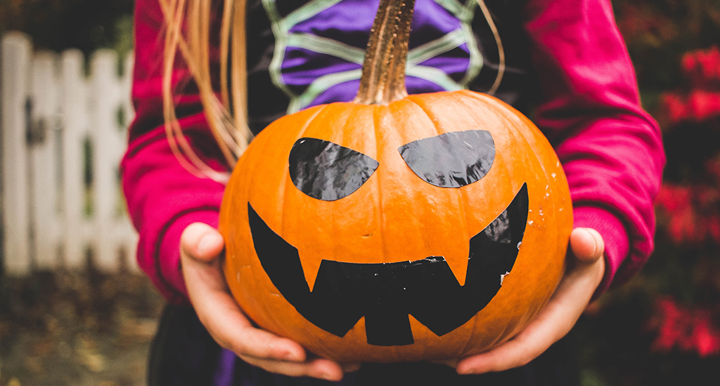 UH College of Education (@uhcoe) on Twitter photo As parents try to figure out what Halloween will look like this year, Assistant Professor Leslie Frankel (@FrankelHDFS) urges them to adapt to make Halloween celebrations fun and safe for children. houstonchronicle.com/news/houston-t… via <a href="/HoustonChron/">Houston Chronicle</a> As parents try to figure out what Halloween will look like this year, Assistant Professor Leslie Frankel (@FrankelHDFS) urges them to adapt to make Halloween celebrations fun and safe for children. houstonchronicle.com/news/houston-t… via <a href="/HoustonChron/">Houston Chronicle</a>