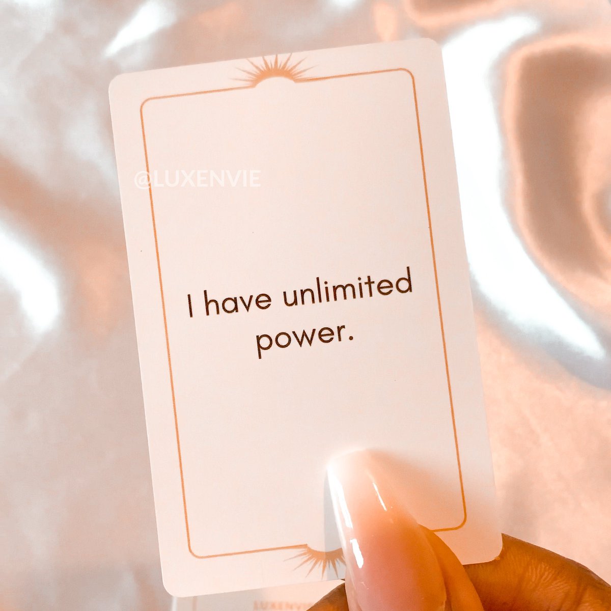 blacktwiterthrd's tweet photo. What card did you get today? ✨ Daily affirmations are key to living a more positive life 🙌🏽 and manifestation cards take the guesswork out of it 🙇🏽‍♀️✨ https://t.co/RSNHmcnHFh