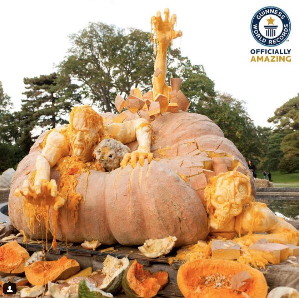 Largest pumpkin sculpture 🎃 This terrifying zombie creation by Ray Villafane (USA) was carved from two enormous pumpkins, displayed at <a href="/NYBG/">New York Botanical Garden</a> in 2011 🧟‍♂️ #NationalPumpkinDay