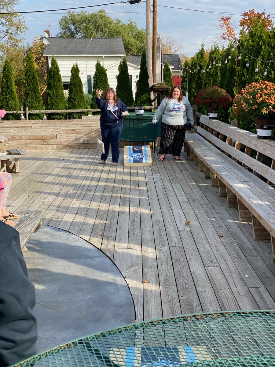 Thanks to all who came out to Spirits in Willoughby yesterday afternoon. Great turnout and and we raised money for a great cause!

#FearTheFin