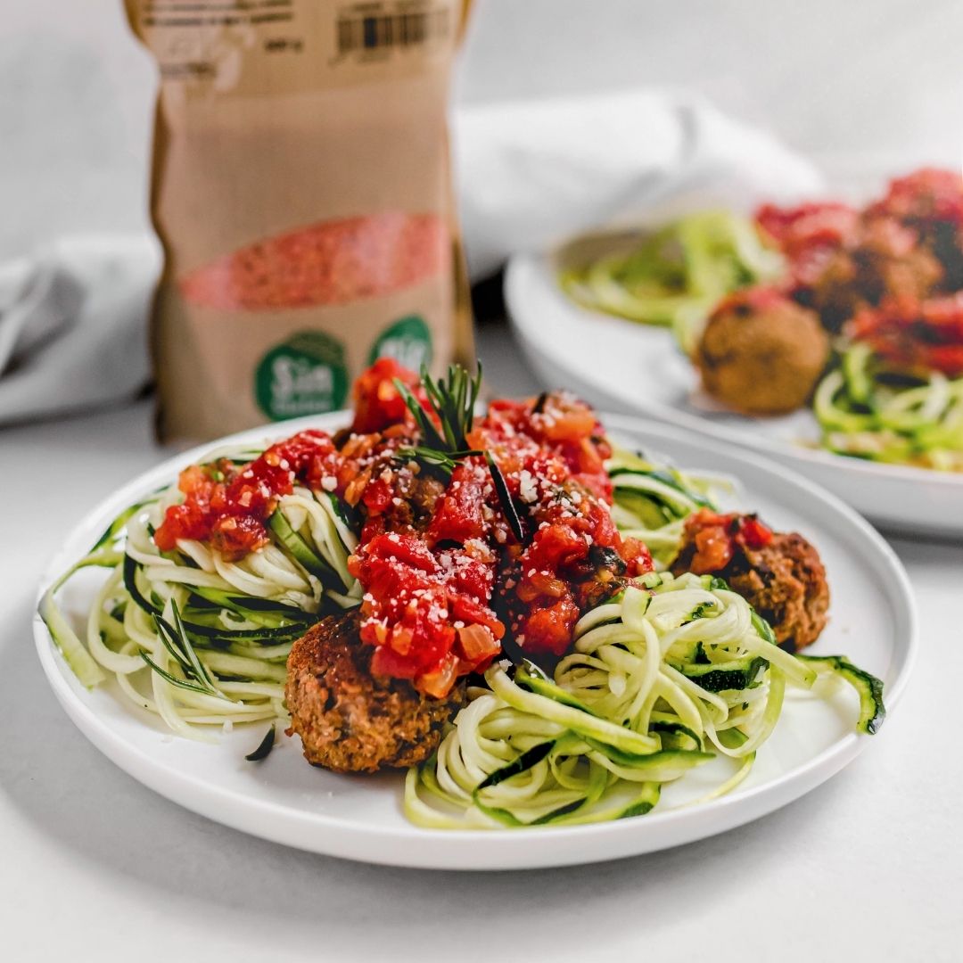 naturgreen_'s tweet photo. Estas albóndigas de lentejas tienen una pinta increíble, ¿no te parece? Oreana nos ha preparado esta receta deliciosa de albóndigas veggies en salsa boloñesa. Si quieres tomar nota pásate por nuestras RRSS ¡No te la querrás perder! #comida #receta #vegana #feelbio https://t.co/vo8O3Bo57I