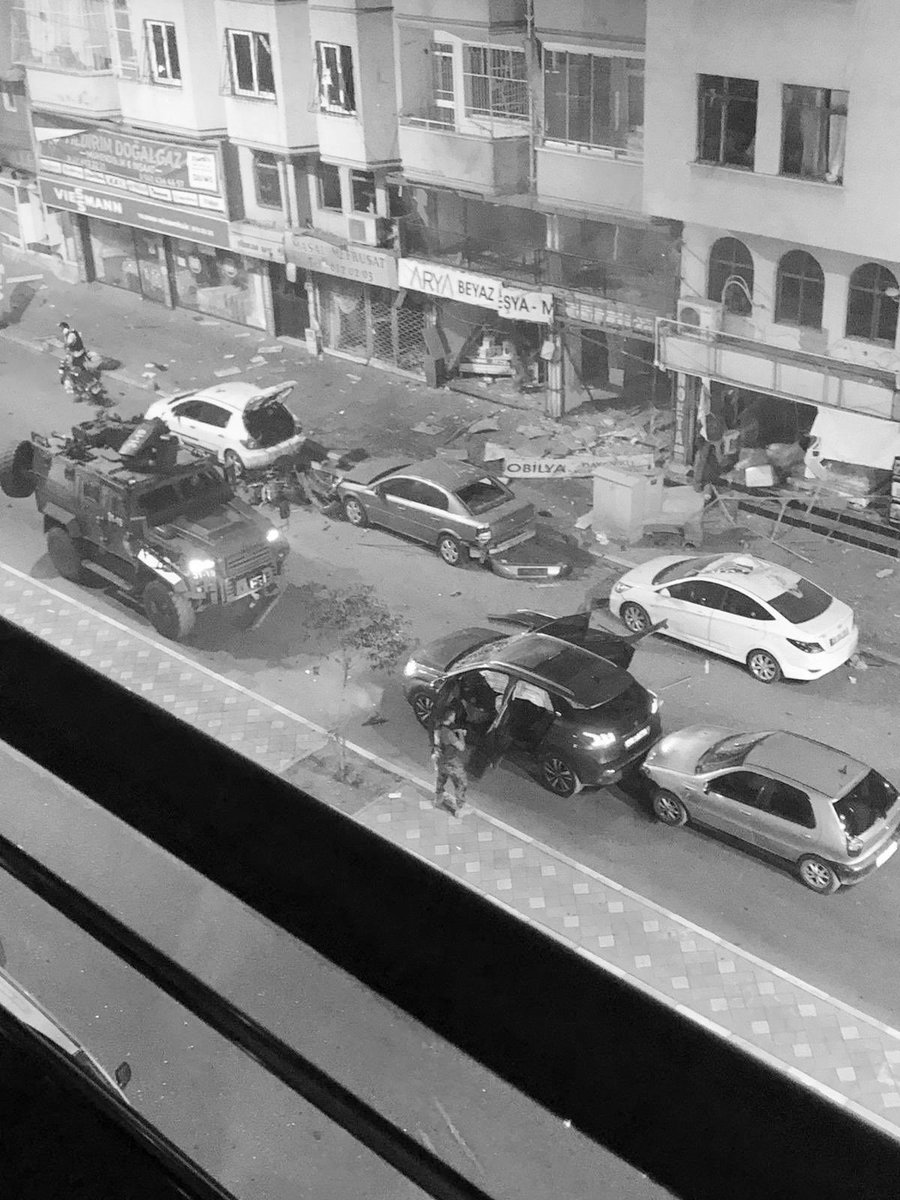 82berlinnn's tweet photo. Yakana , saldırana , patlatana , sevinene,susana LANET OLSUN ...
Geçmiş Olsun Akdeniz'in İncisi 
 #iskenderun https://t.co/a3cVCX2eCh