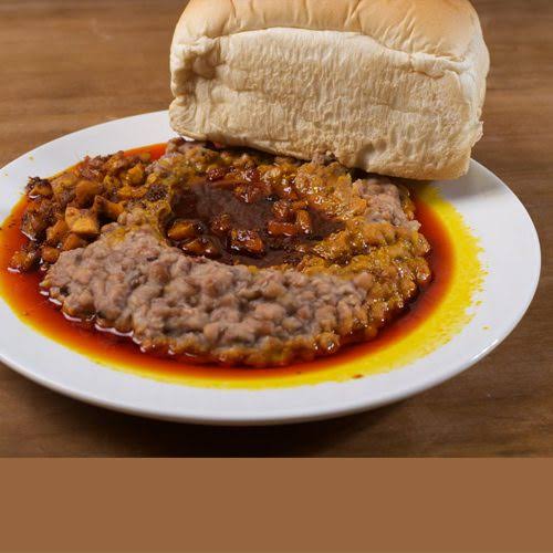 4. BREAD AND AKARA OR BREAD AND BEANS?