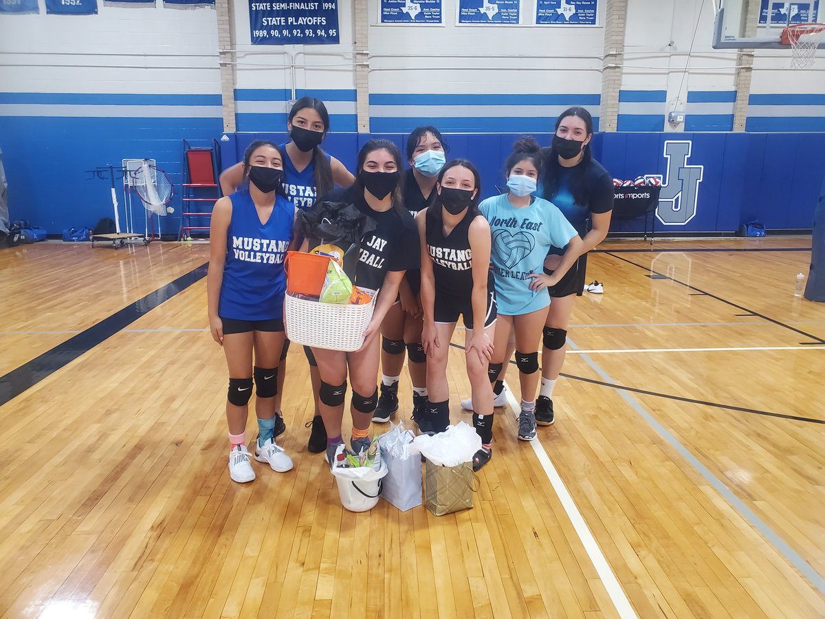 💙🐴Mustang Volleyball 🐴💙 tweet media