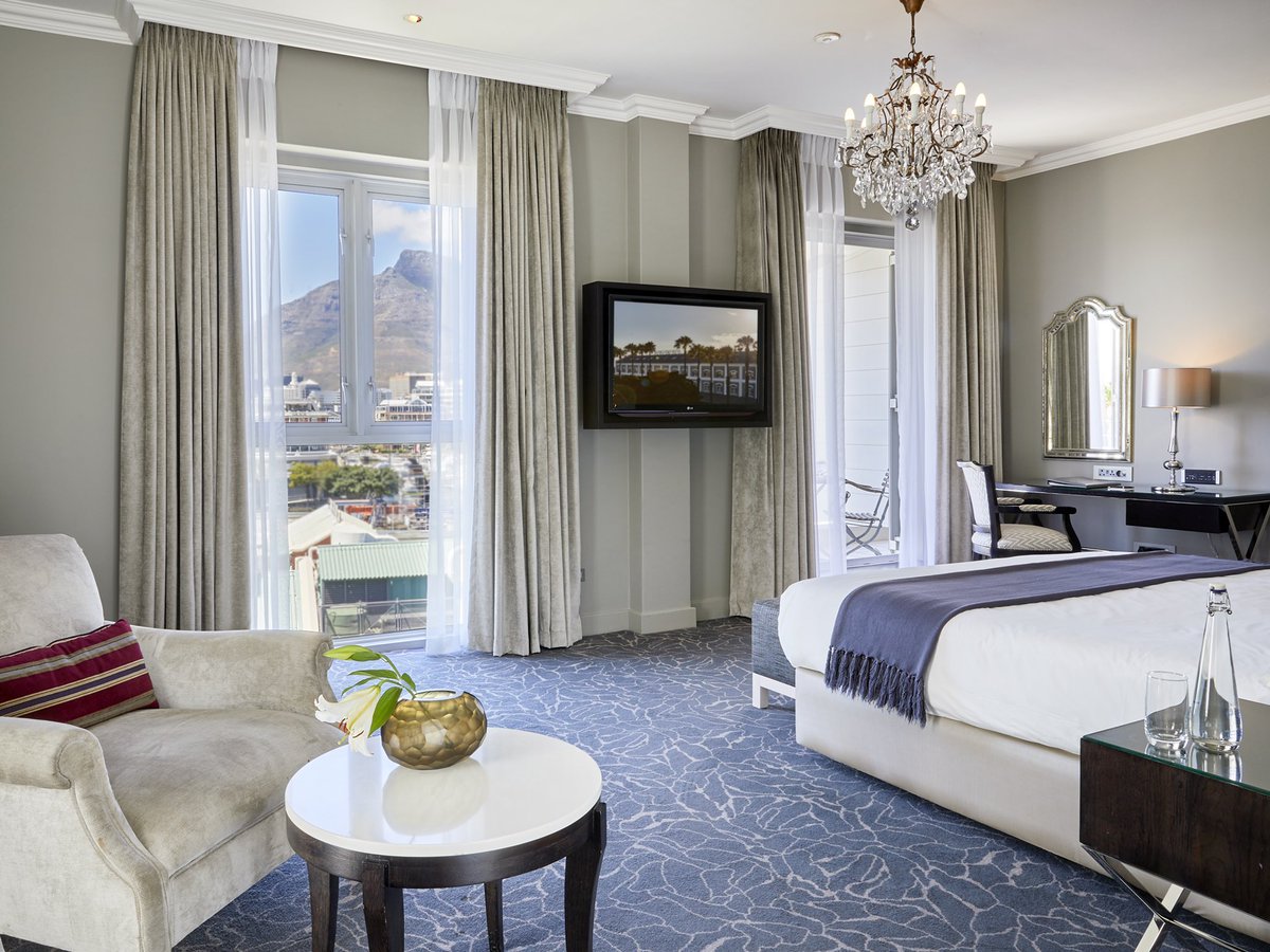 The V&amp;A Waterfront’s deluxe Queen Victoria Hotel, also fondly known as the QV, reopens on October 30th!

#lovecapetown #meetsouthafrica #newmarkcollection #newmarkwanderlust #southadfricaistravelready #shotleft