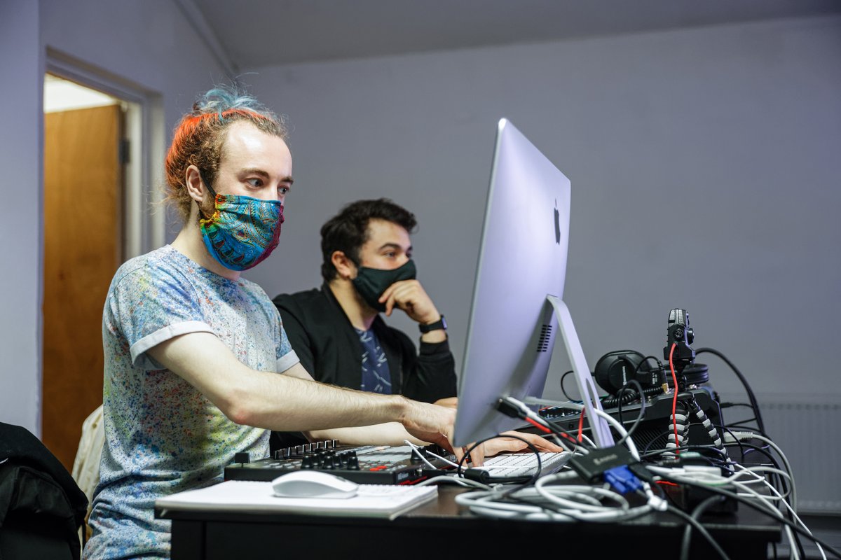 WeAreRoustabout's tweet photo. These two technical wizards have helped us make this show possible. See what we mean by coming along to our online show hosted by @ClwydTweets tomorrow!
https://t.co/TUGnSibqmC
#familytheatre #digitaltheatre #halfterm #whattodowithkids https://t.co/eZs4Uvone3