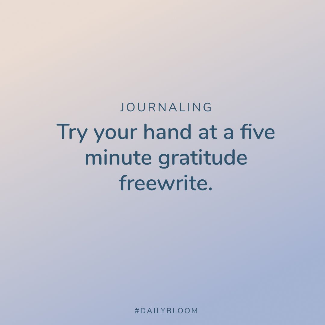 bloomcbt's tweet image. Let your thoughts simply flow onto the paper without restriction or forethought. Allow your mind to call attention to the things in your life that you may not consciously appreciate 📝 

#dailybloom #mentalhealthawareness #breakthestigma #freewrite #gratitude