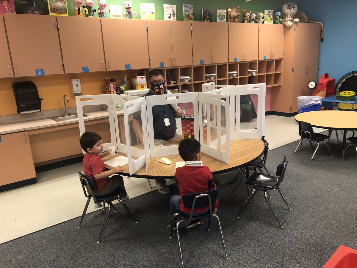 DlrMaggie's tweet photo. @TeamRiverchase 🦅s were soaring this morning #smallgroups #PLC #KnowShowChart Great #teachers never 🛑 learning, believing, dreaming, trying ♥️ https://t.co/Mk1kQCmIOv