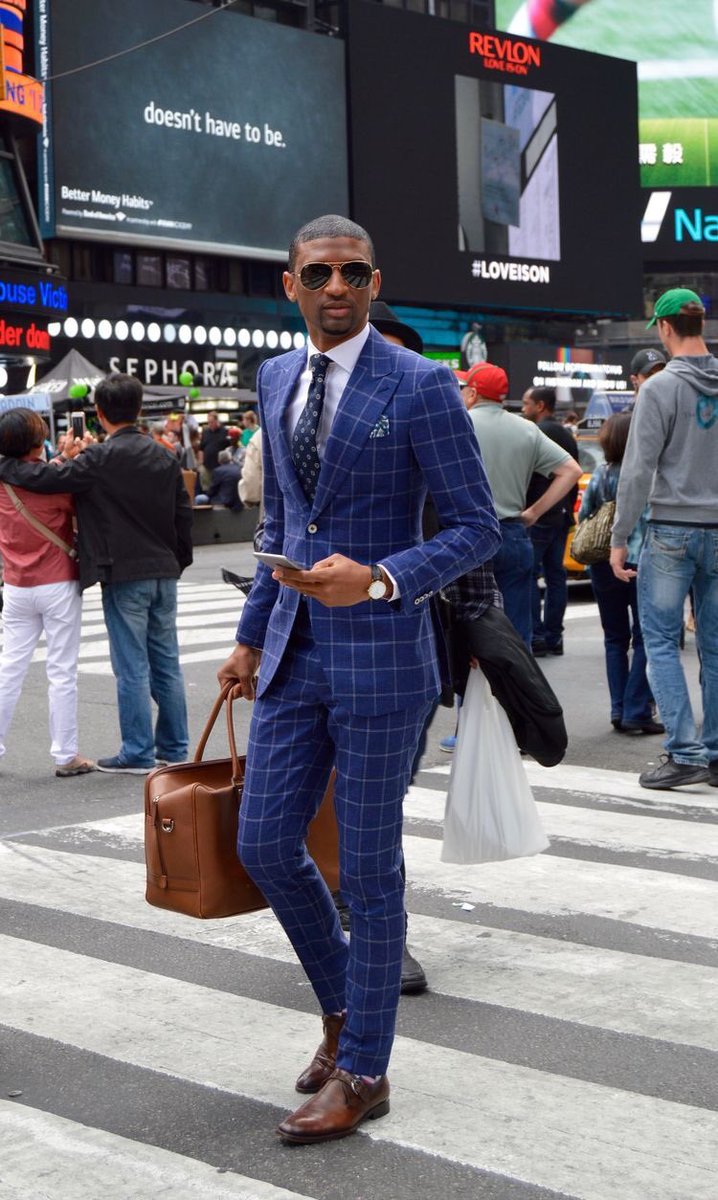 Mr_WalkWorthy's tweet photo. Transporting your personal items never looked so good! #mensleatherbags #luggage #GQ #mensworld #menswear #Mensfashion #fashionstyle #stylemeup #thetravelingtailor @Mr_WalkWorthy #thehaberdasher #michigansfinest https://t.co/vJSySKkvEo