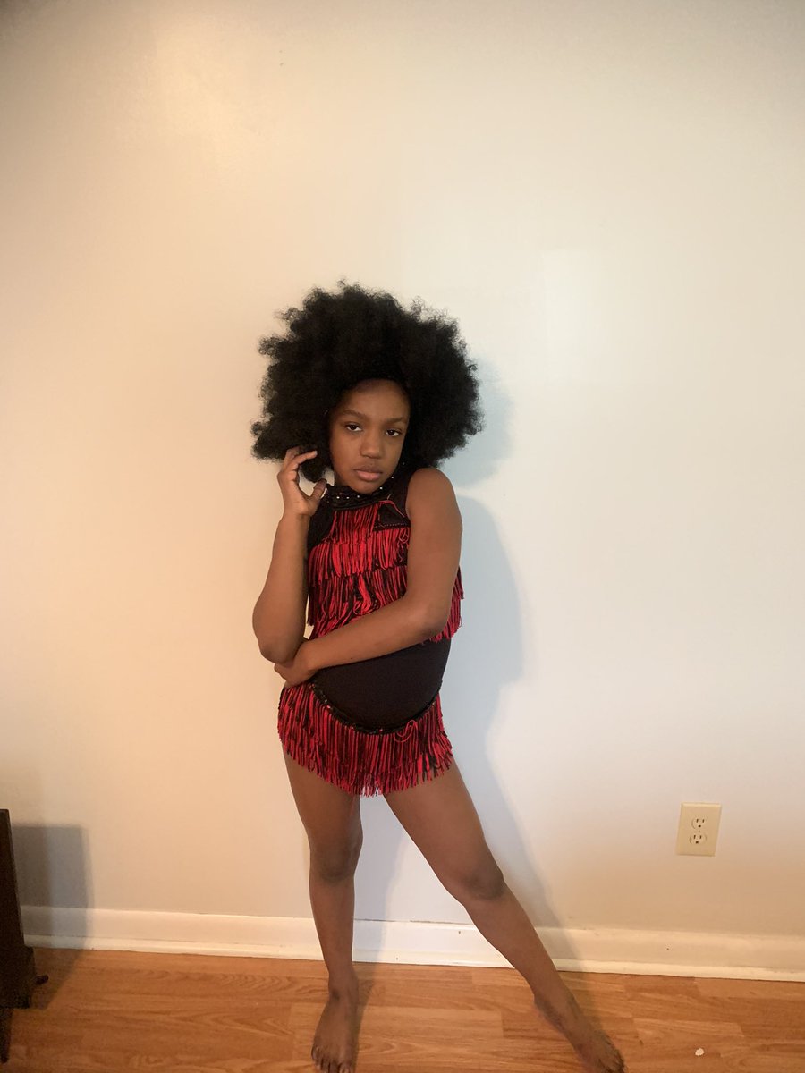 Red Ribbon week shenanigans! Decade day <a href="/WHOwenES/">William H. Owen Elementary School</a> <a href="/LatreiciaAllen/">Dr. Latreicia Allen</a> 60s/70s lol