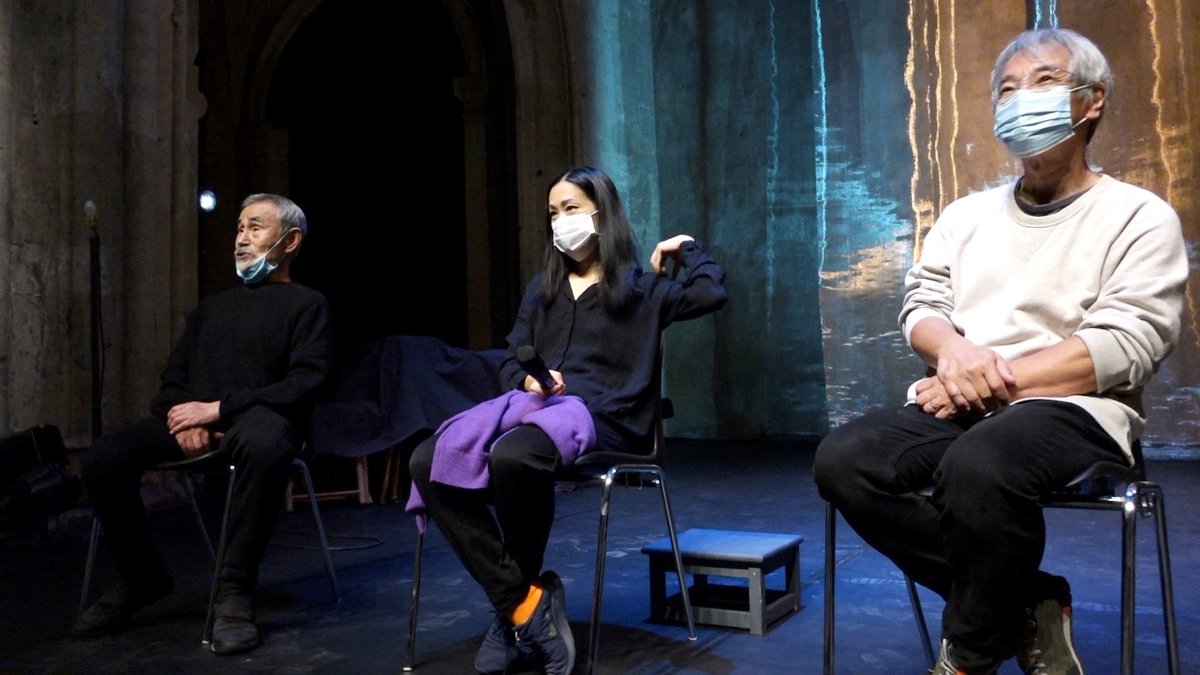 thnet's tweet photo. 🎞️ [Une Semaine d'art en Avignon 2020 #SDA20 
@FestivalAvignon] Bord de plateau "Le Tambour de soie" avec #YoshiOïda, #KaoriIto et #MakotoYabuki : https://t.co/bnNjViUbyx https://t.co/Ejfd5Fxa1V