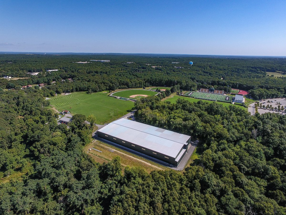 CoachCiocci's tweet image. Division 1 Football
Elite Academics
Life Changing Degree and Post Graduate Options

Program Overview
spark.adobe.com/page/cpUKsPFnT…

Institutional Data / Rankings
bryant.edu/about-bryant/i…

#BeBryant #DAWGVI21ON 

@BryantUFootball