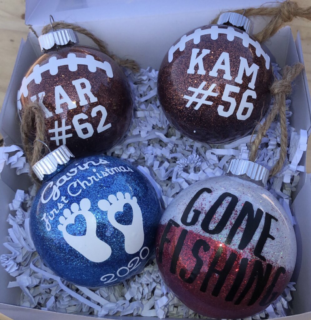 kaelynnrk's tweet photo. custom ornaments ! 
it takes $0 to share https://t.co/kdVeYCJxHF