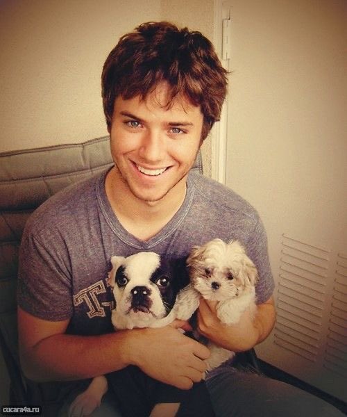 Lando Norris as Jeremy Sumpter;a thread