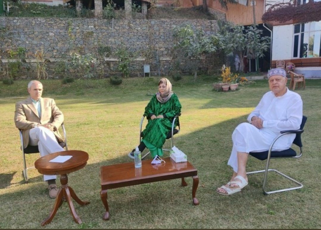 drmonika_langeh's tweet photo. #PMModiUnitesIndia

.He united NC, PDP &amp; Congress in J&amp;K.
.He united Shiv Sena, NCP &amp; Congress in Maharashtra.

Many more such examples. https://t.co/GkQBfXsiFV