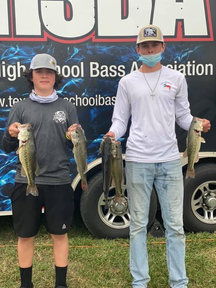 CrandallBass's tweet photo. Levi Frederick and Jordan Badgett came in 15th place out of more than 200 boaters in the Richland Chambers tournament. They both won $30 Academy Gift Cards! Great job! #officialcisd #crandallsports #crandallhs #thbsa #crandallfishingteam https://t.co/JOAINVfel4