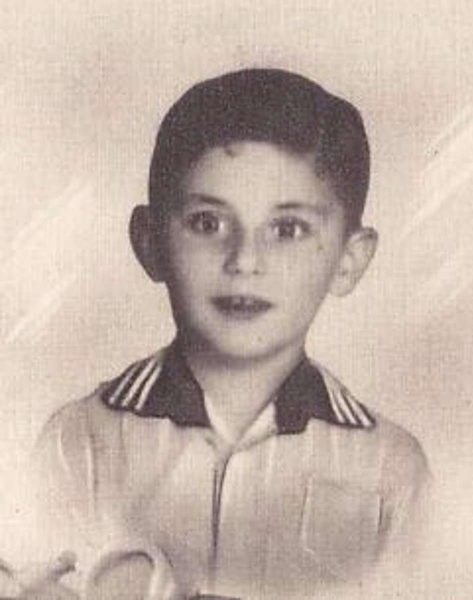 AuschwitzMuseum's tweet photo. 26 October 1936 | Dutch Jewish boy Emanuel de Bruin was born in Amsterdam.

In September 1942 he was deported to #Auschwitz. After the selection he was murdered in a gas chamber. https://t.co/sYclrf7BDb