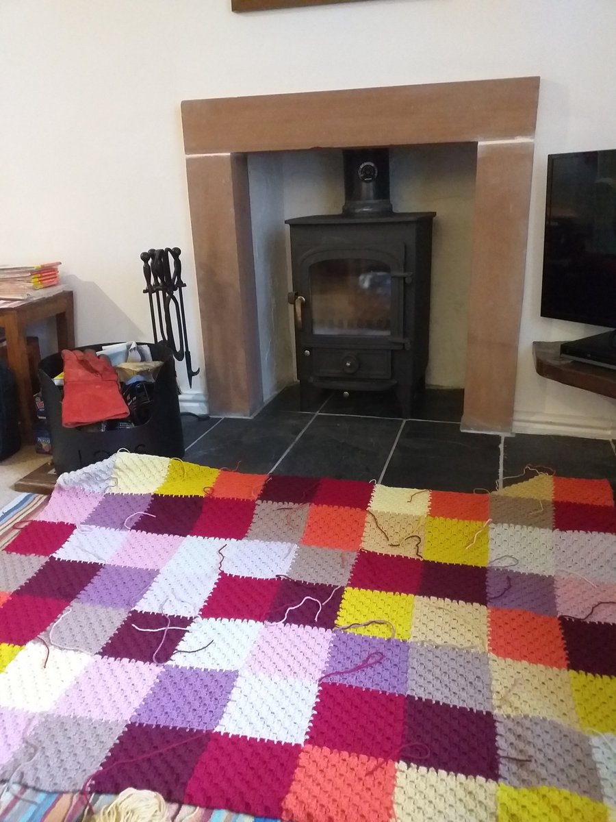 PamRudge's tweet photo. 💜Fundraising Update💜£450 raised so far! Aiming to reach £600 for @alzscot before Christmas. 71 squares completed...only 49 to go, and a huge 'Thank you' to all who have donated in return for hats. Please keep donating and I will keep creating. 😊
https://t.co/Bb6FbckBgD https://t.co/ARHUNNlJPA