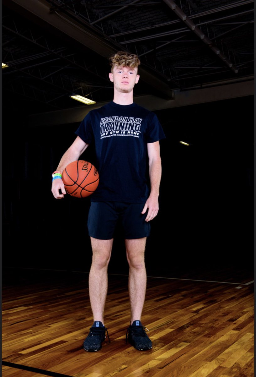 B r a n d o n C l a y tweet media