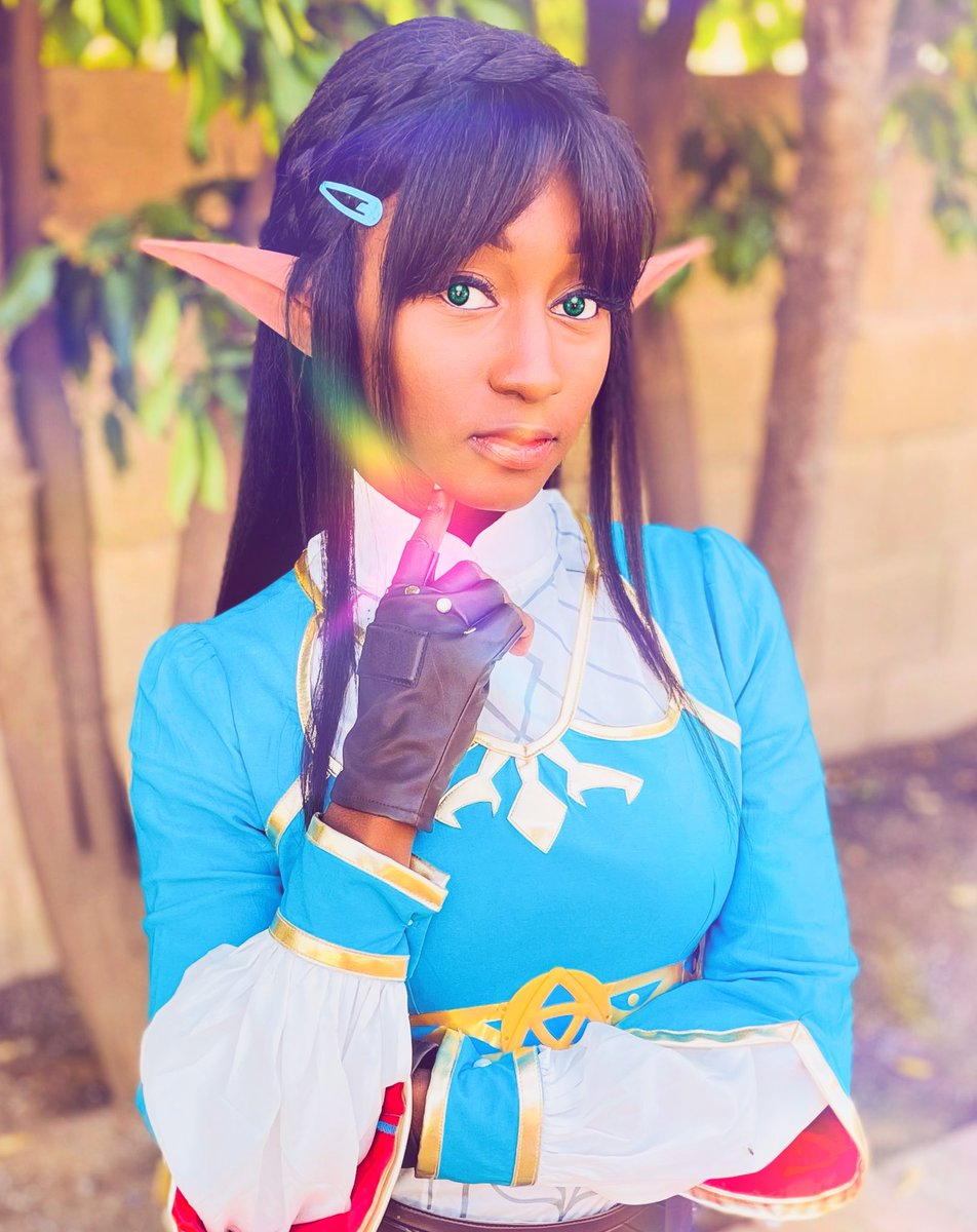 JaharaJayde's tweet photo. Some edits ☺️

#zelda #botw #blacktober #cosplay https://t.co/M2xEkEKKDE