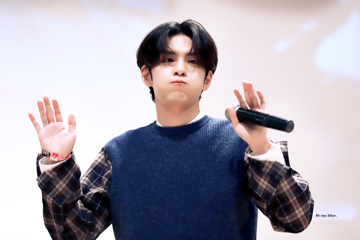 e_kwp94's tweet photo. 191027
© double sunset, be my blue
#데이식스 #DAY6 #김원필 #원필 #WONPIL https://t.co/SwQzC6ooTk
