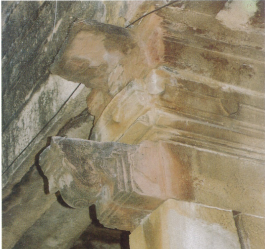 The pillars still show the impressions obtained after scraping the idols and carvings