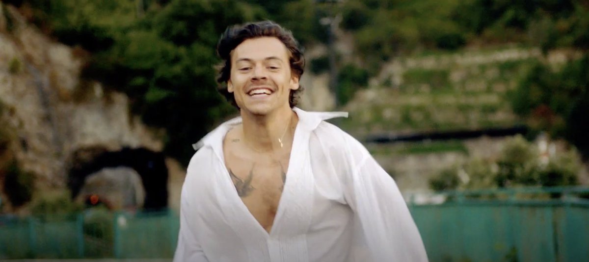 MTVUK's tweet photo. i just like to see him happy :') 

#golden https://t.co/X6fCpcPOMv