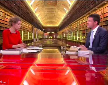 Literature meets French Politics: an interview with Prime Minister Manuel Valls https://t.co/oDVMKYoQu0 #welovememoirs @maviefrancaise https://t.co/CRtNgBfn1N