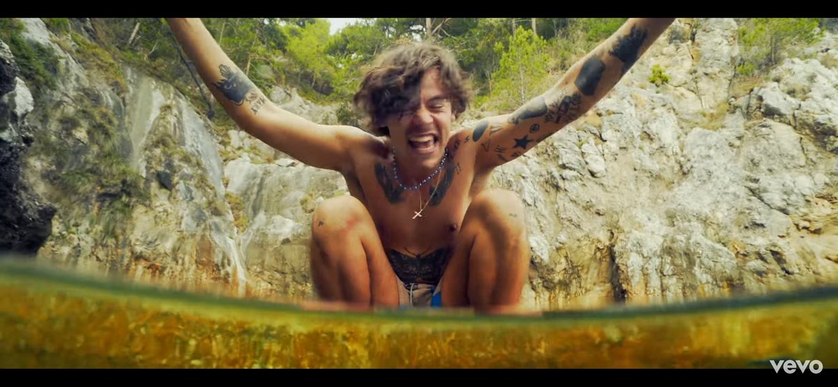 Alanisinterlud1's tweet photo. Just as free as you are

The landscape matches your soul

And you bring that freedom to me too 
 #ProudOfHarry 
Non potrò  mai ringraziarti abbastanza ma lo farò  per tutta la vita https://t.co/sdmhCjOP30